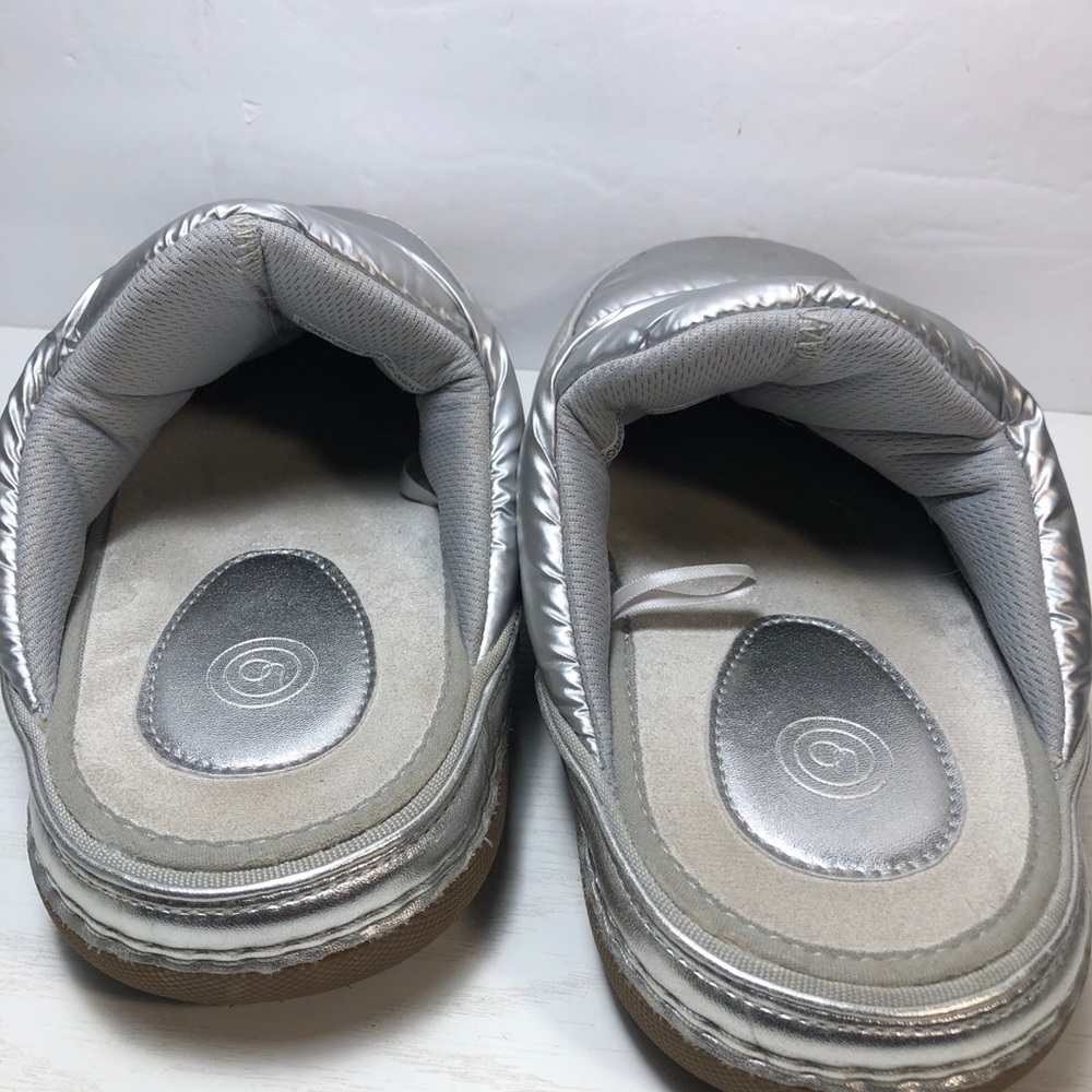 Urban Outfitters UO Women’s Lily Puffy Slippers Silver US 6 - Picture 5 of 6